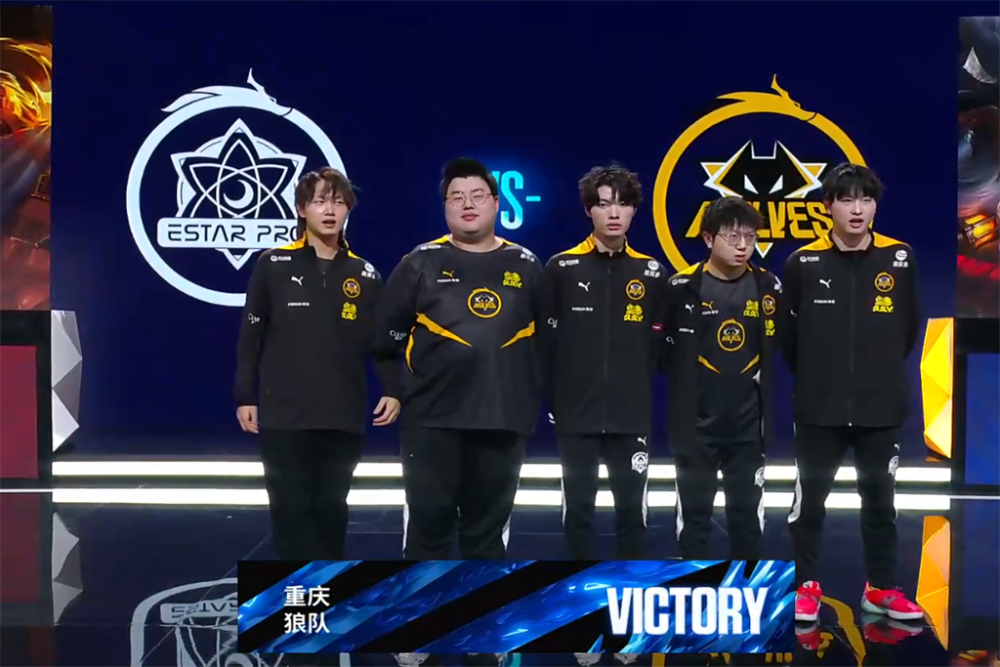 NAVI与 Spirit 在IEM Katowice 2025的比赛最佳精彩瞬间